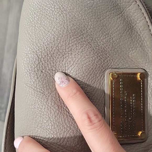 Marc Jacobs Pebbled-leather Shoulder Bag - Picture 4 of 14